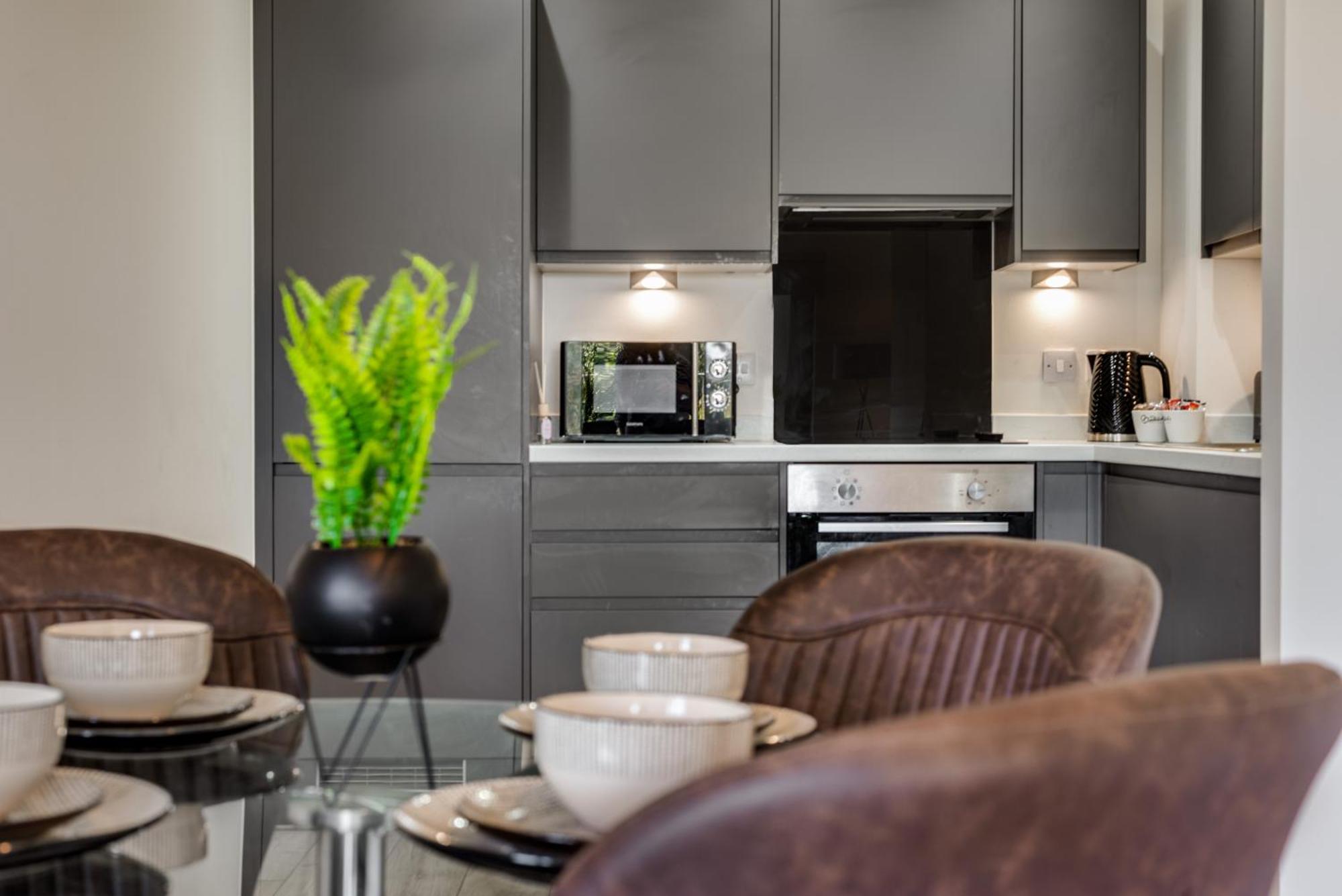 Huge Long Stay Offers! Lux City-Edge Stay! Perfect For Business & Leisure Liverpool Buitenkant foto